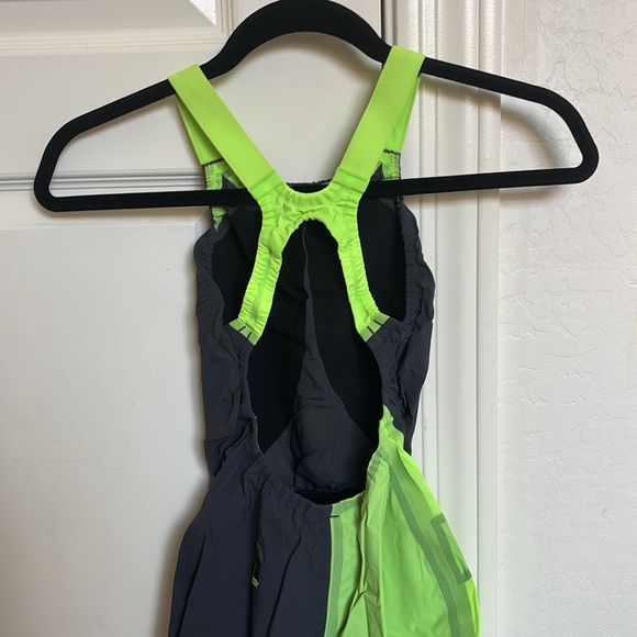 Speedo Tech Suit - Picture 4 of 5